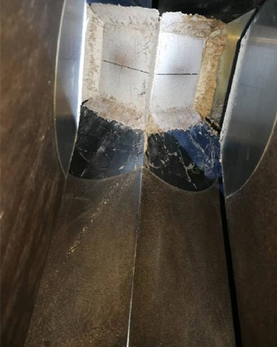Cracking accident during the synthesis process of six-axis multi-anvil